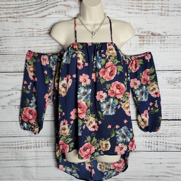 "Riylnn" floral off shoulder top - Picture 1 of 5